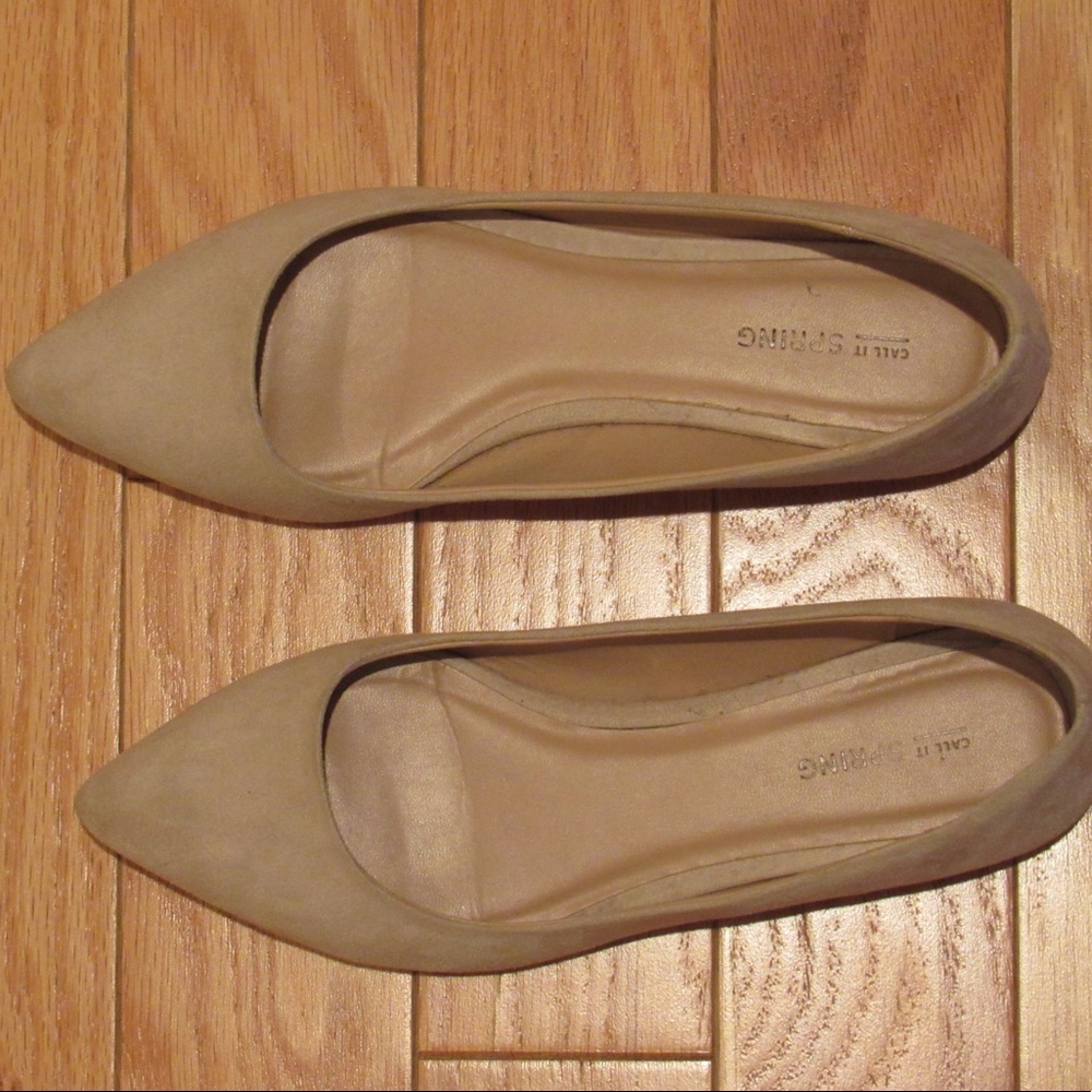 Call it Spring flat - Picture 2 of 8